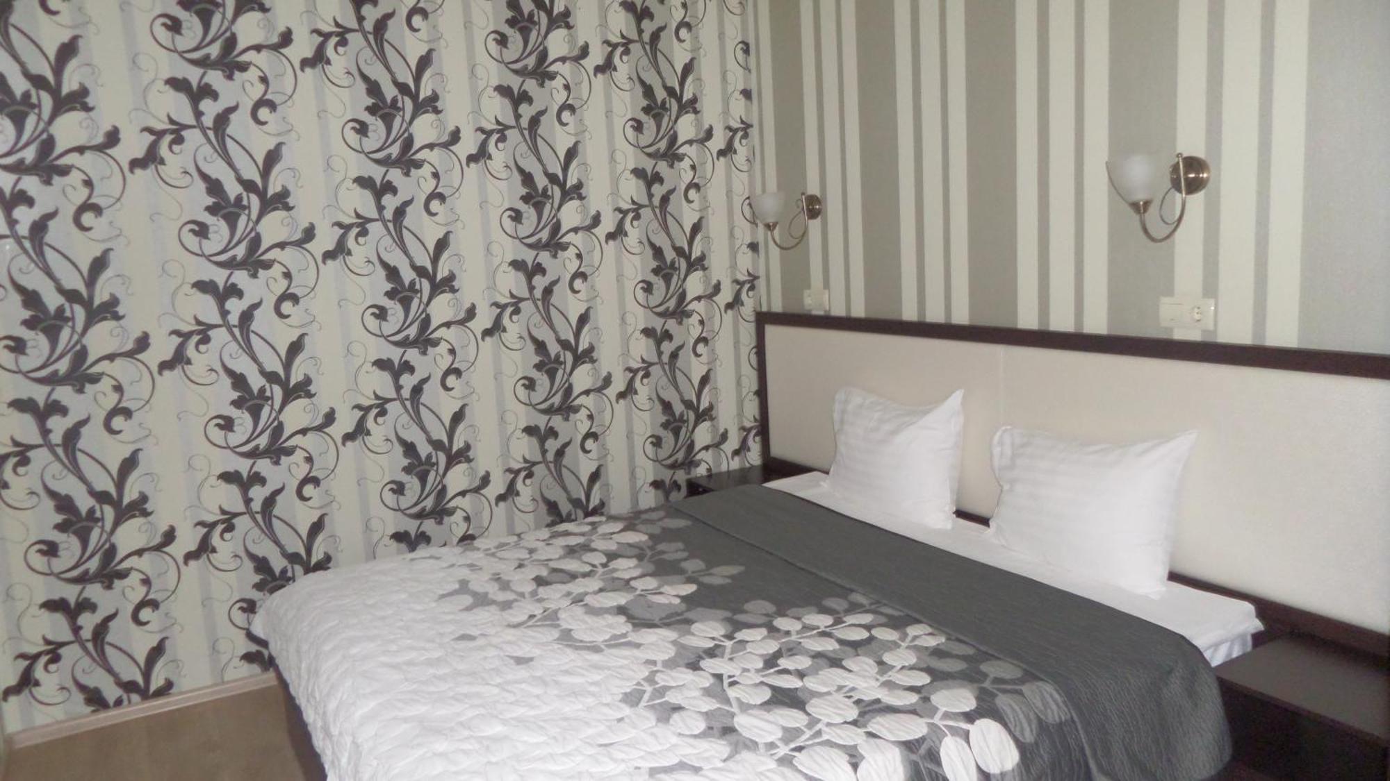 Royal Hotel Charkiv Rum bild