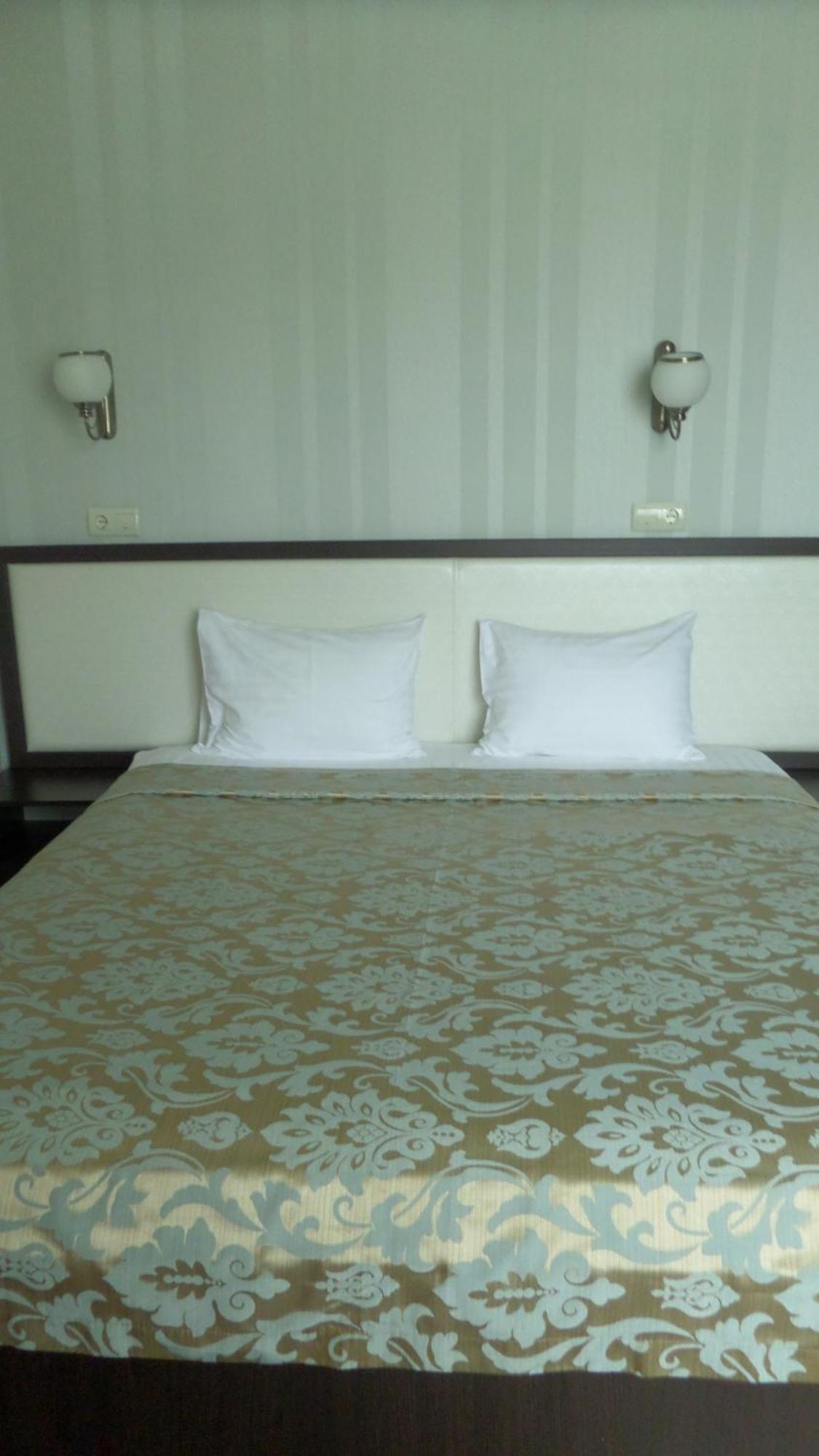 Royal Hotel Charkiv Rum bild