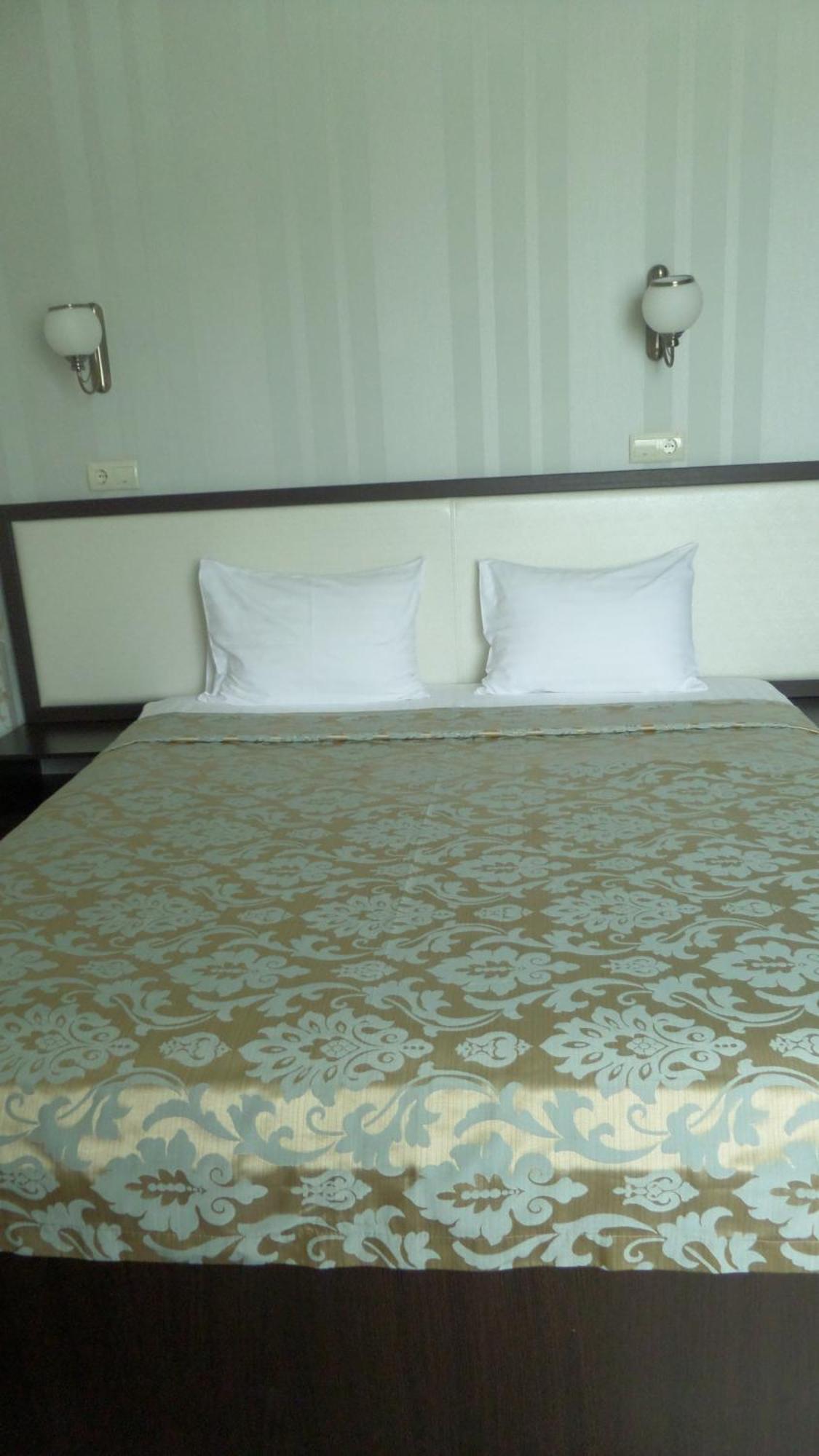 Royal Hotel Charkiv Rum bild