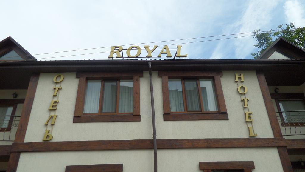 Royal Hotel Charkiv Exteriör bild