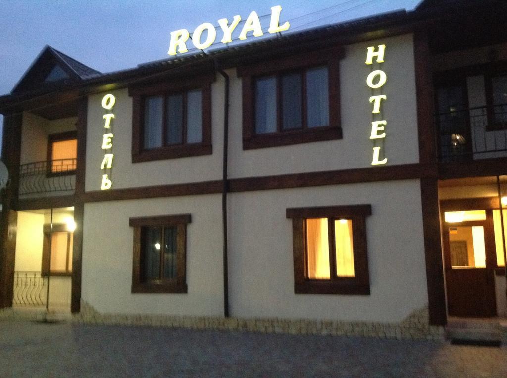 Royal Hotel Charkiv Exteriör bild