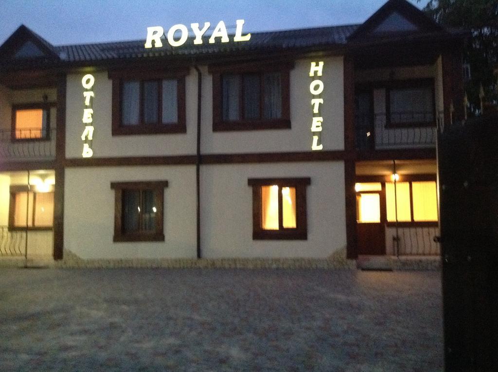 Royal Hotel Charkiv Exteriör bild