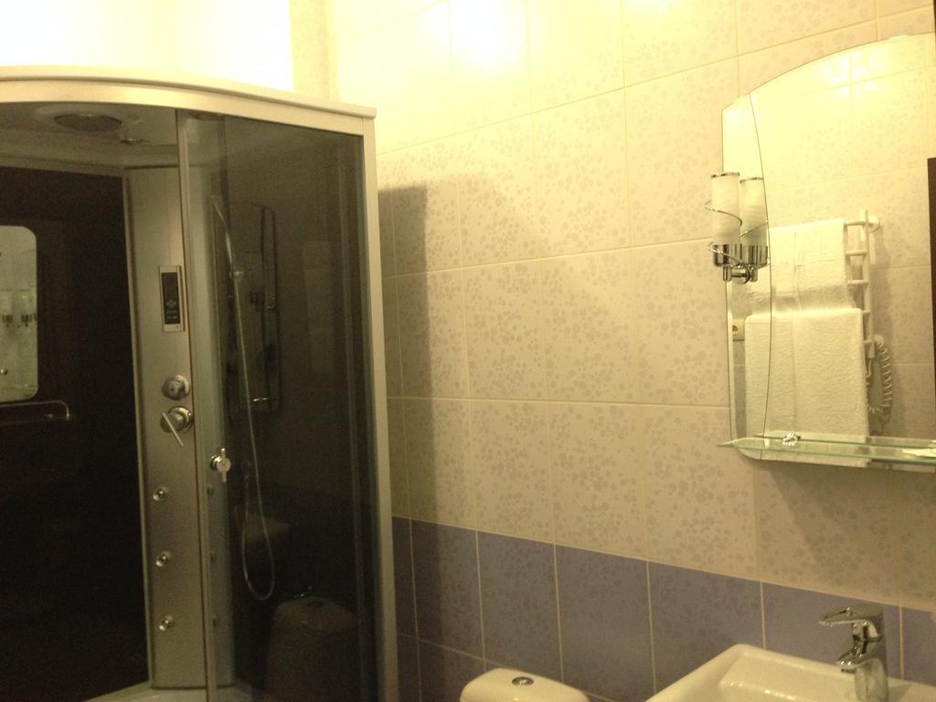 Royal Hotel Charkiv Rum bild
