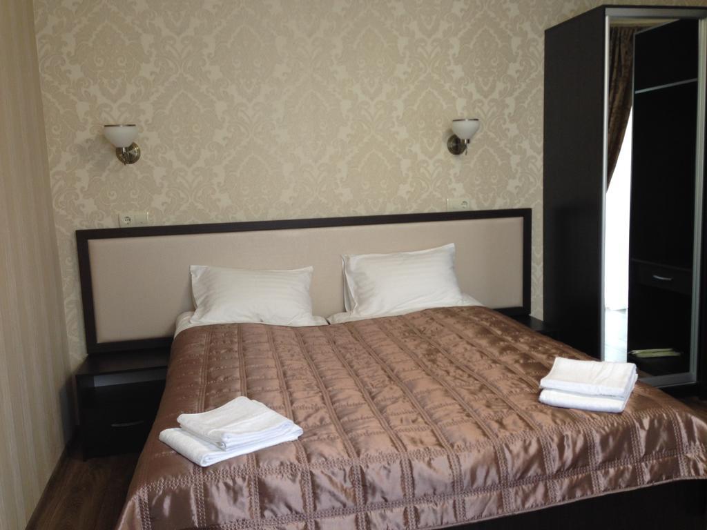Royal Hotel Charkiv Rum bild